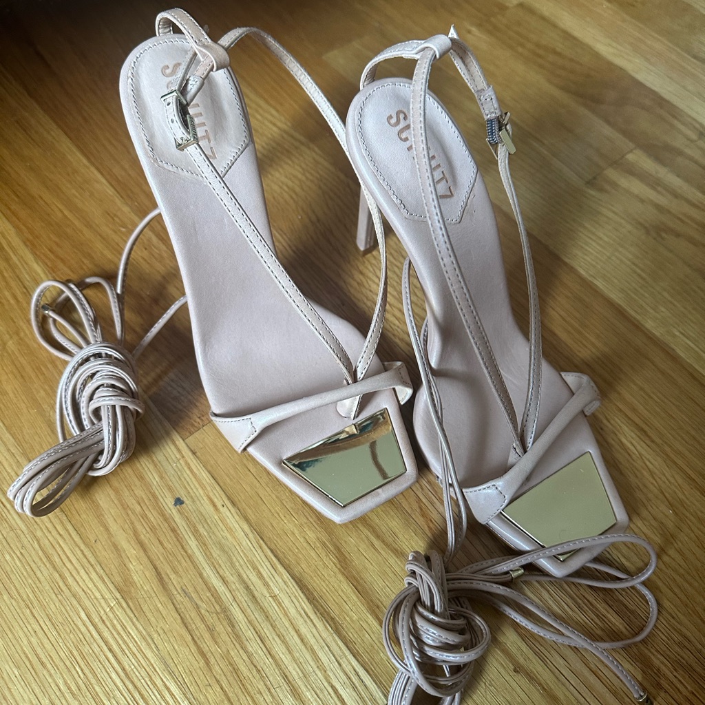 Vikki Leather Sandal